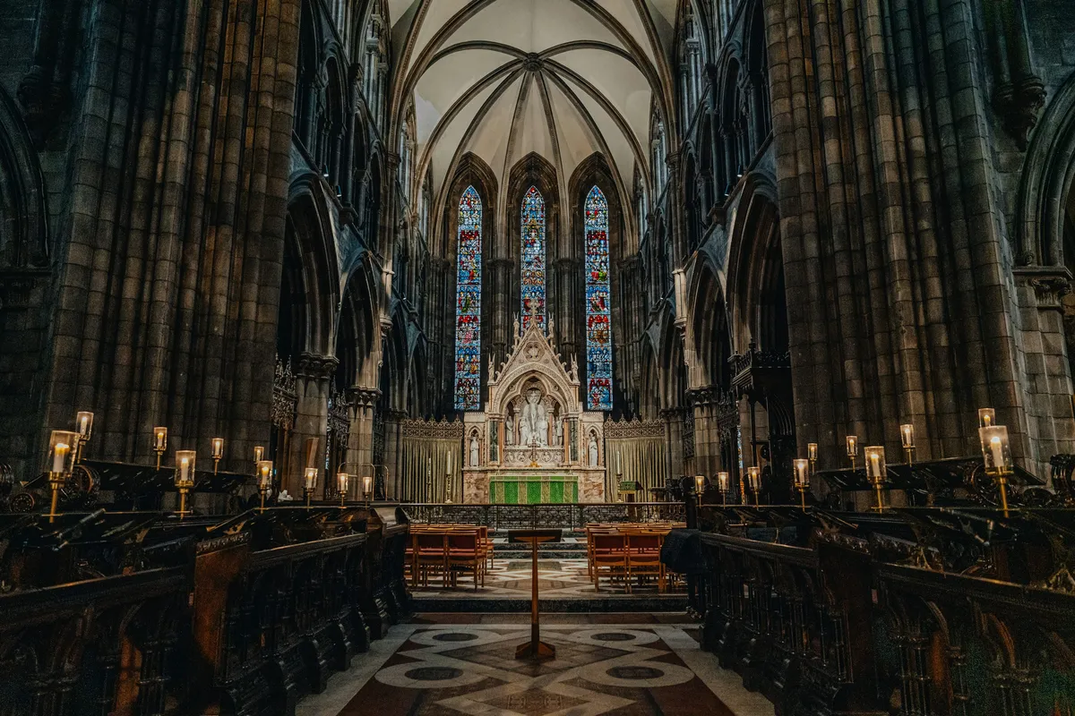 网赌平台APP下载页面背景 - 宏伟的国王加冕大厅